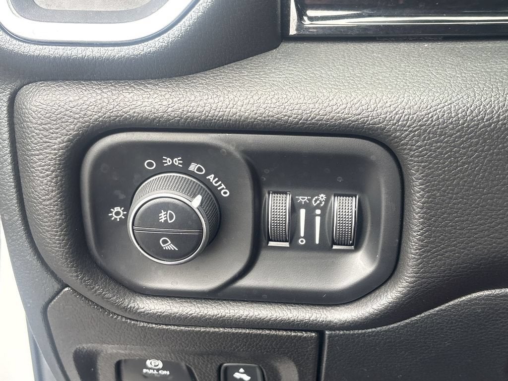 2025 RAM Ram 1500 Pickup Laramie - Photo 18