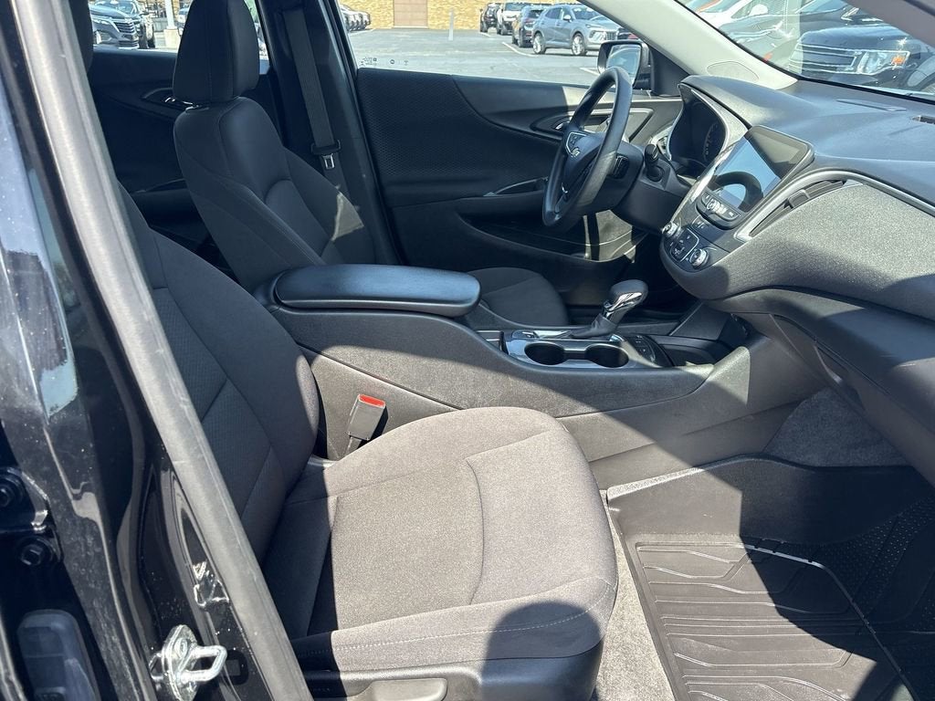 2024 Chevrolet Malibu LS