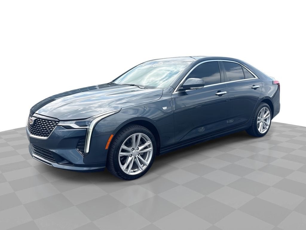 2022 Cadillac CT4