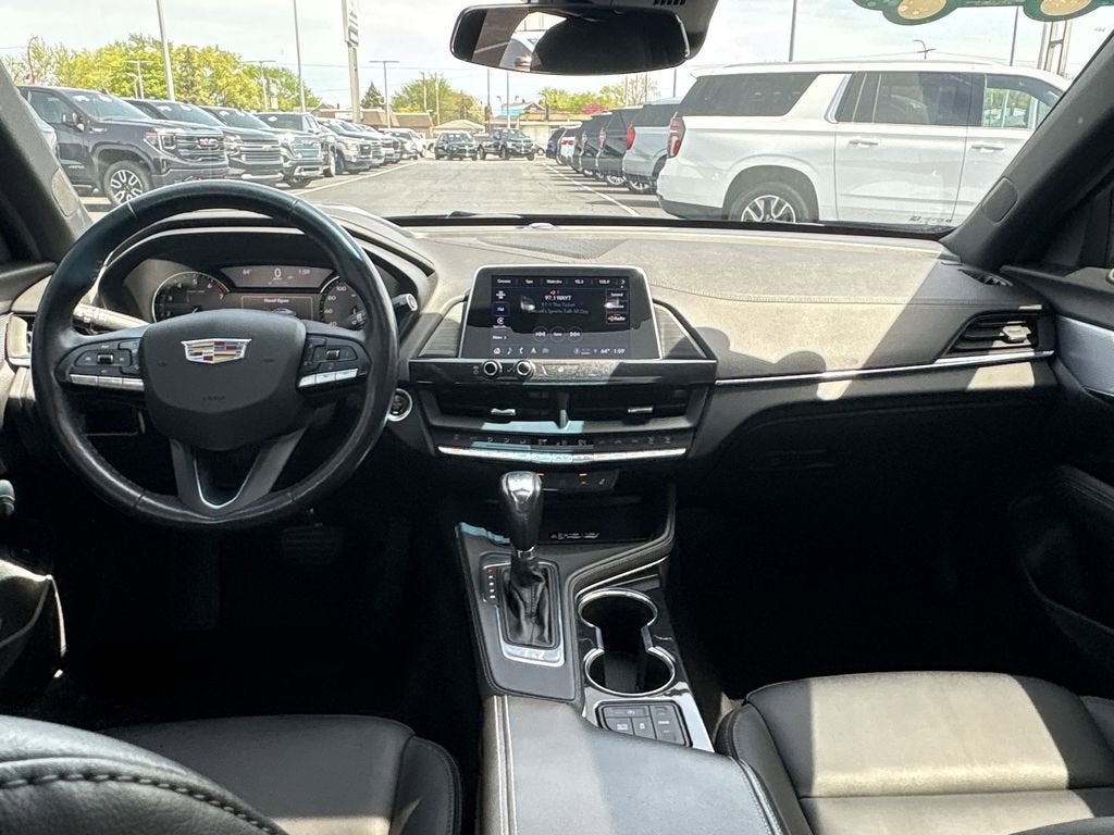 2023 Cadillac CT4 Luxury