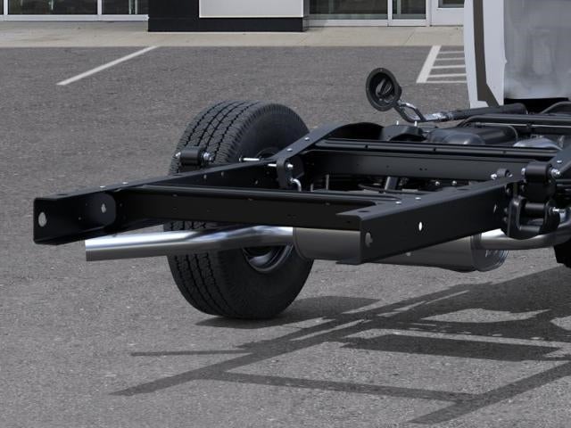 2025 GMC Savana Cutaway 3500 1WT