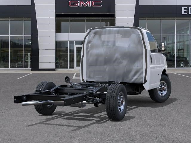 2025 GMC Savana Cutaway 3500 1WT