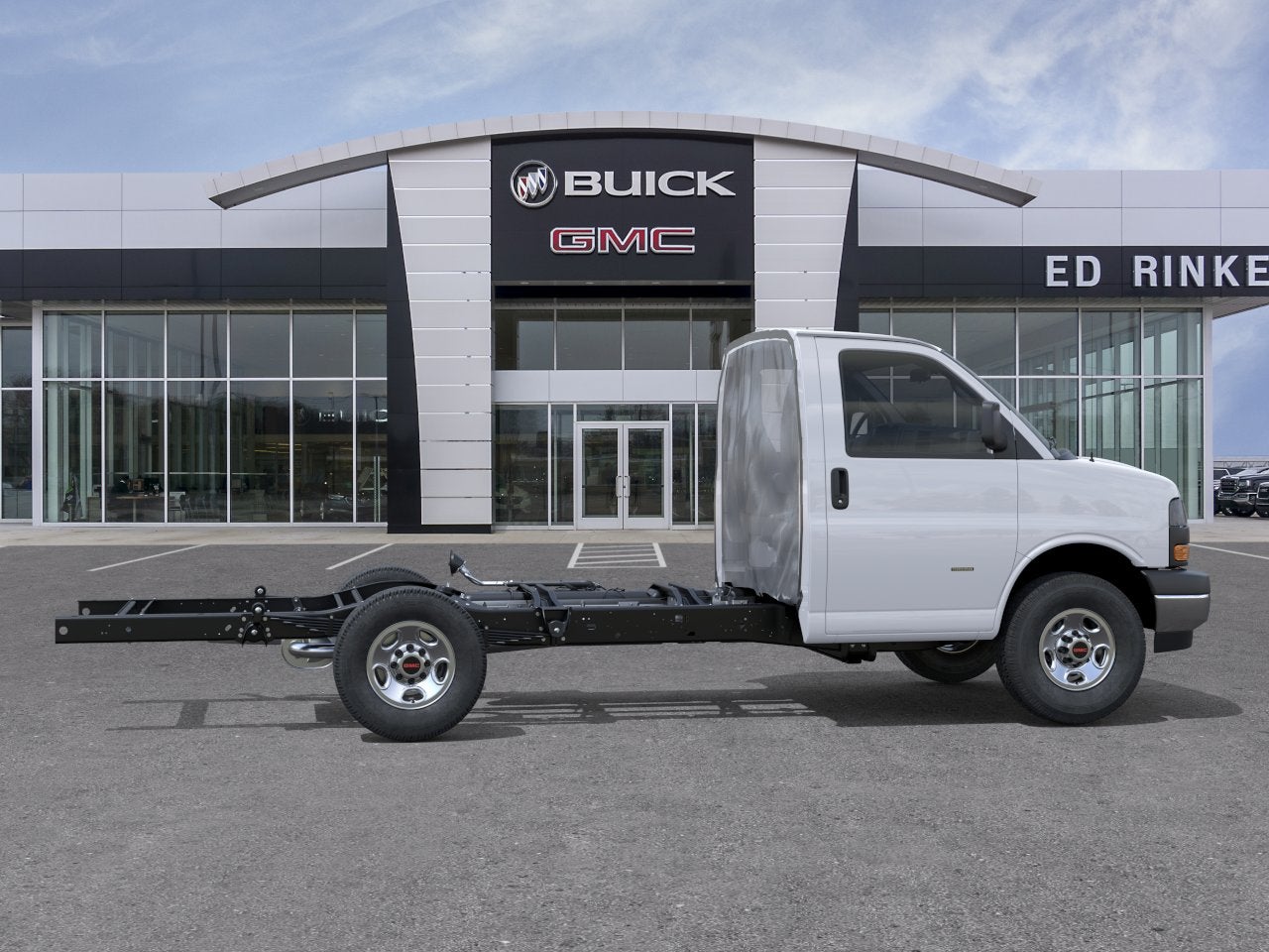 2025 GMC Savana Cutaway 3500 1WT