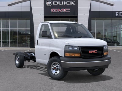 2025 GMC Savana Cutaway 3500 1WT