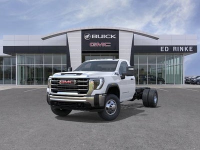 2026 GMC Sierra 3500 HD Chassis Cab Pro