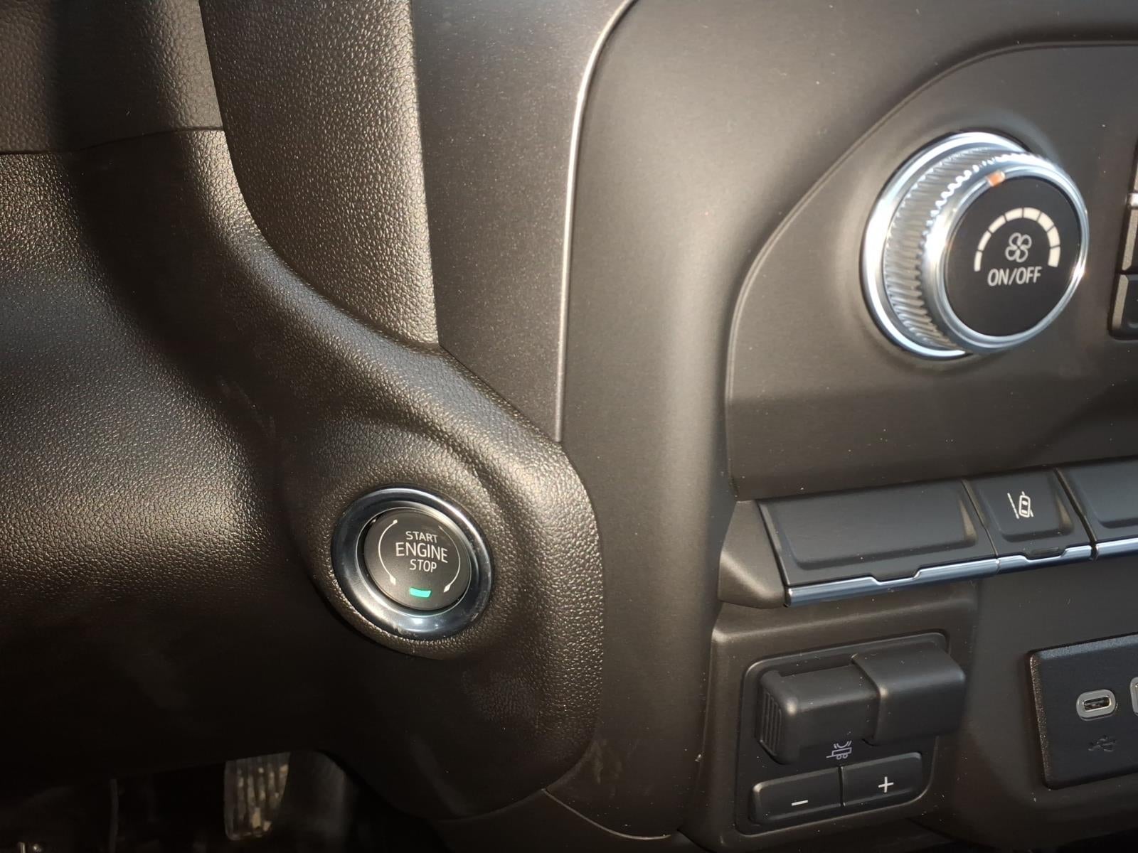 2025 GMC Sierra 3500 HD Pro