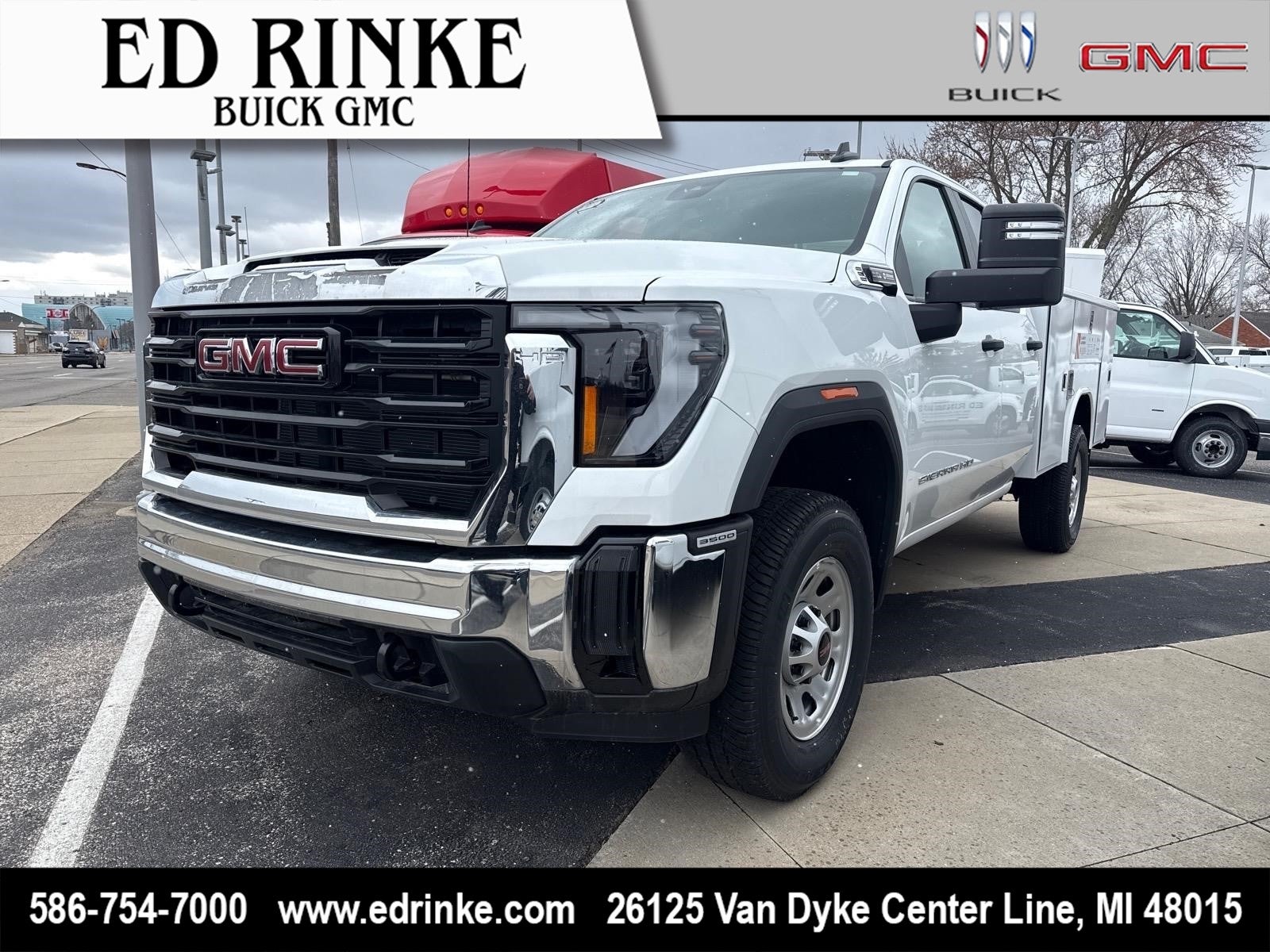 2025 GMC Sierra 4WD Double Cab Long Box Pro's photo