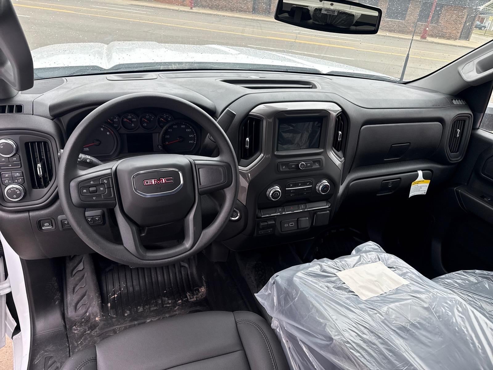 2025 GMC Sierra 3500 HD Pro