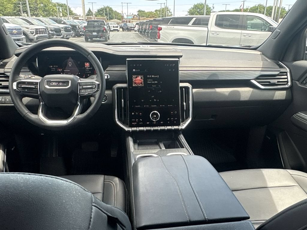 2024 GMC Acadia Elevation