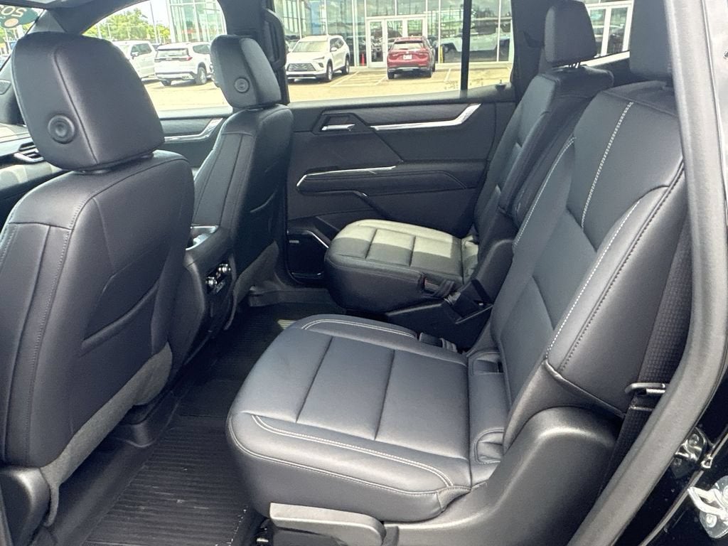2024 GMC Acadia Elevation