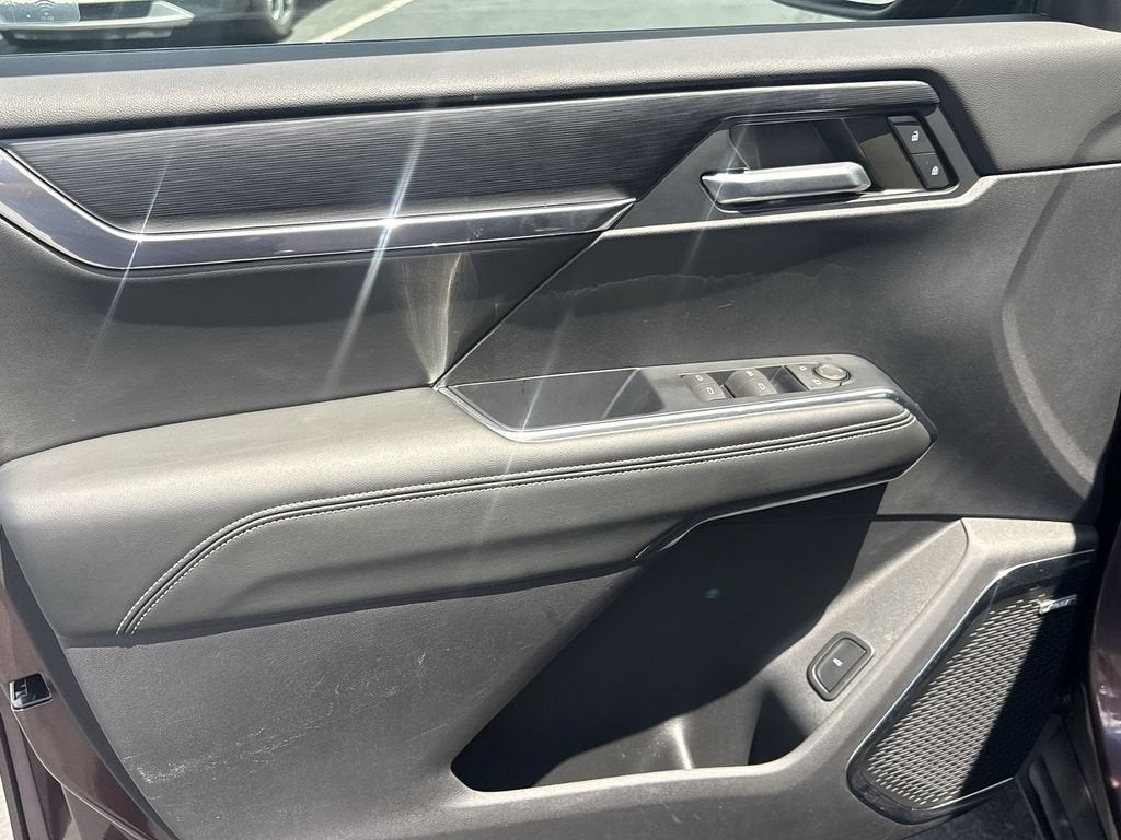2024 GMC Acadia Elevation