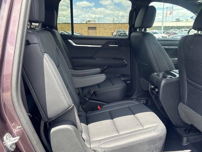 2024 GMC Acadia Elevation