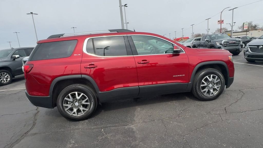 2023 GMC Acadia SLE
