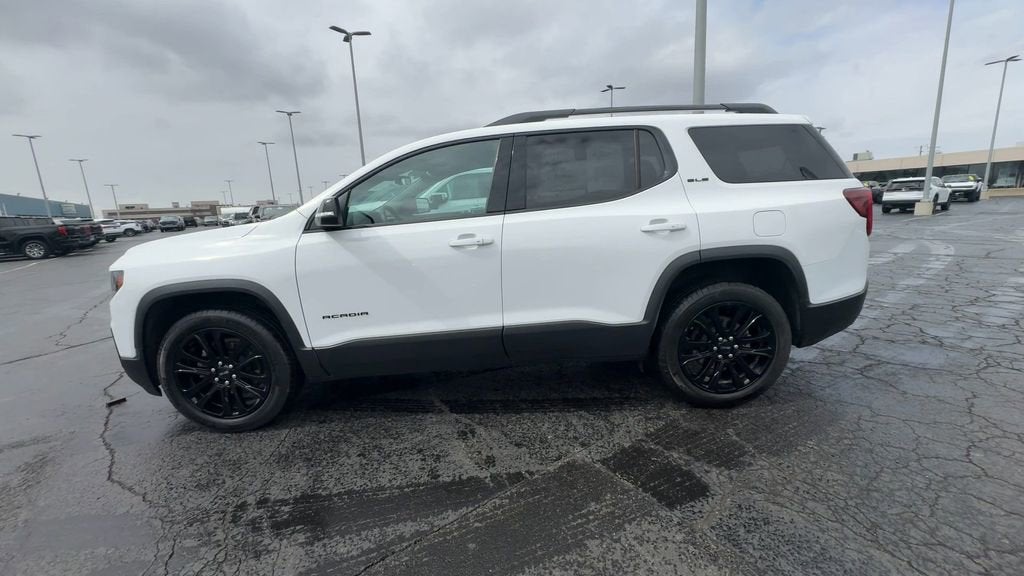 2023 GMC Acadia SLE