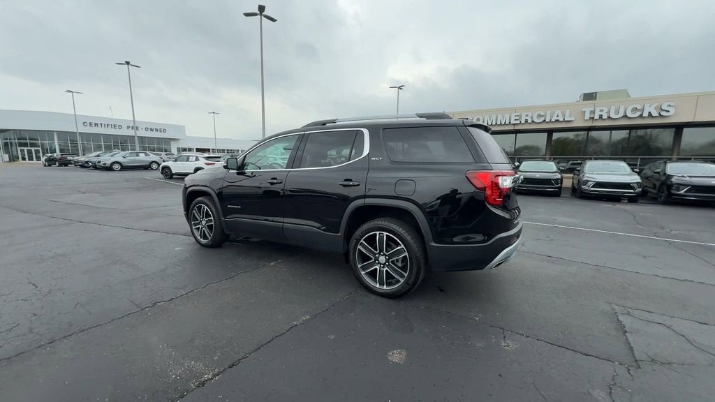 2023 GMC Acadia SLT