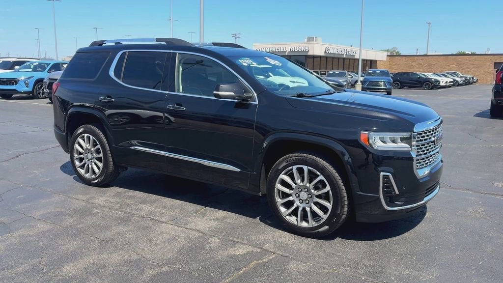 2023 GMC Acadia Denali