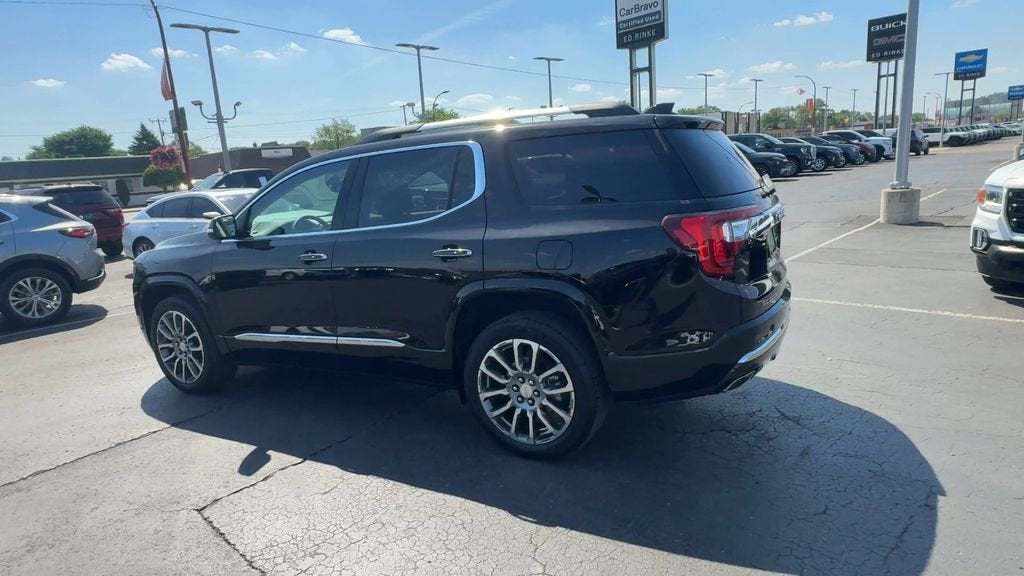 2023 GMC Acadia Denali