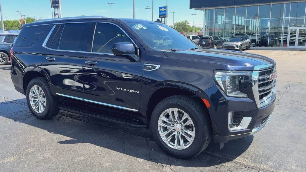 2023 GMC Yukon SLT