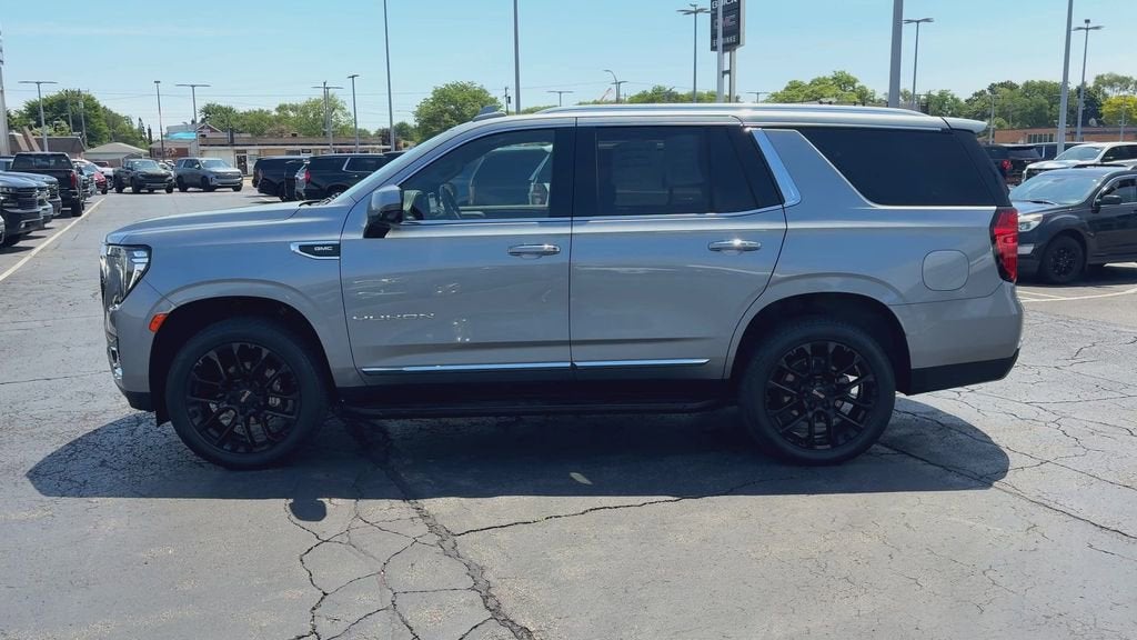 2023 GMC Yukon SLT