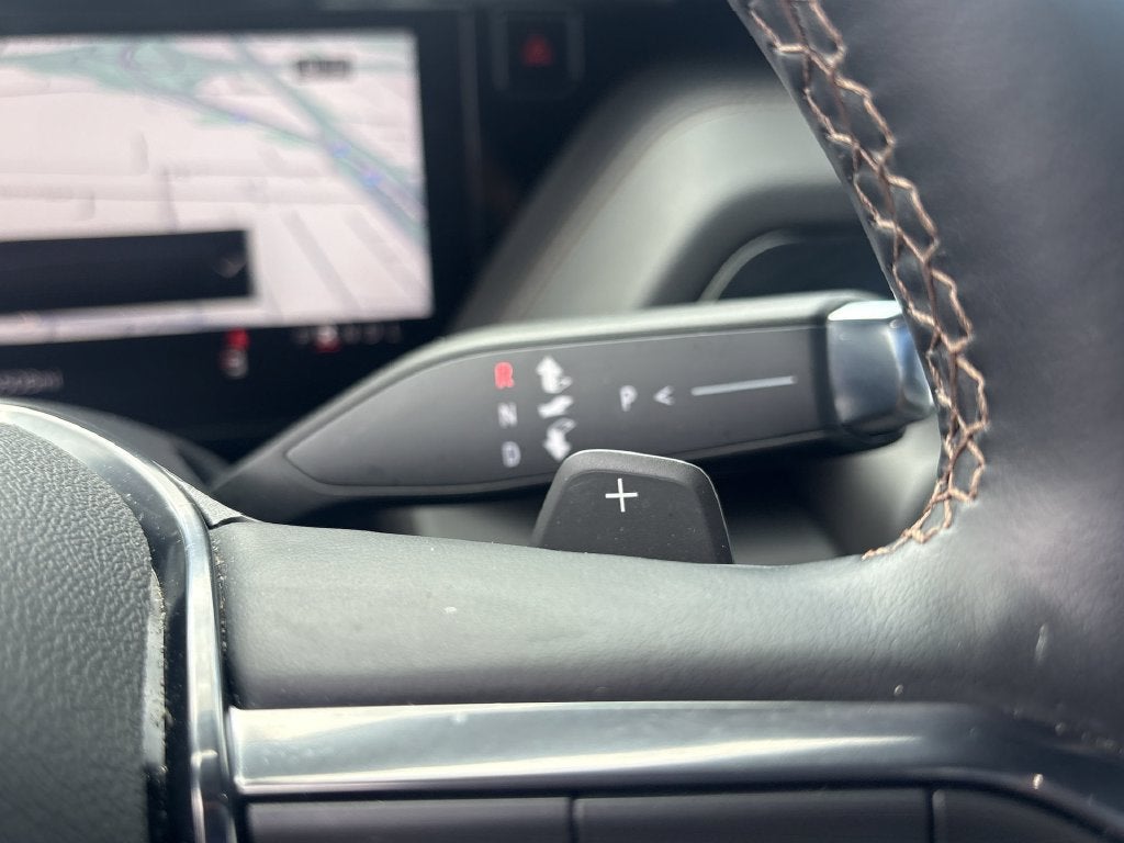 2025 GMC Yukon XL AT4 - Photo 16