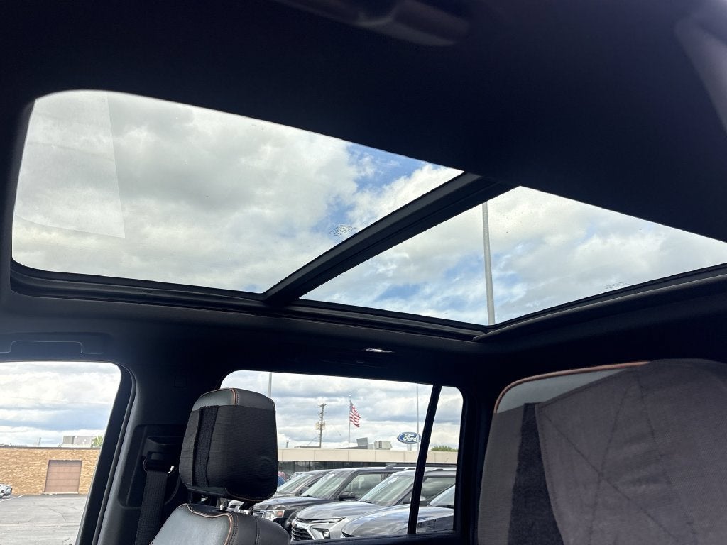2025 GMC Yukon XL AT4 - Photo 19