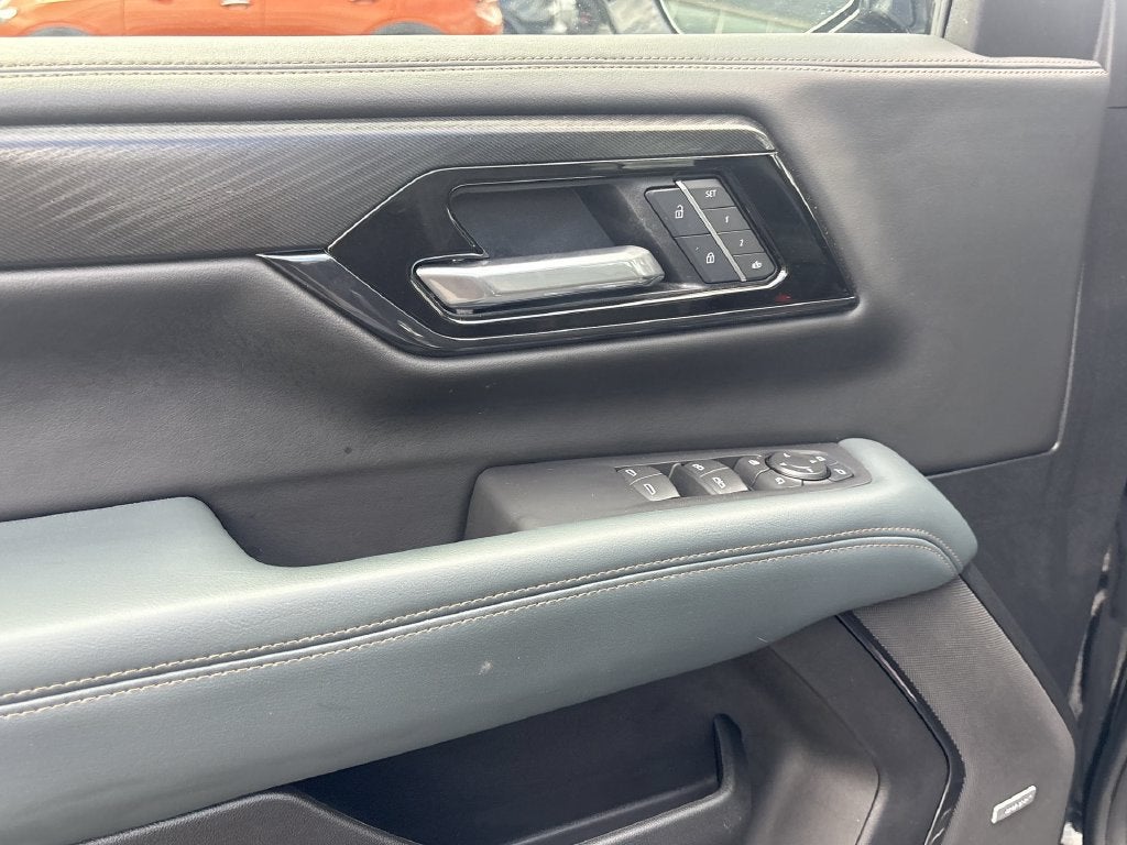 2025 GMC Yukon XL AT4 - Photo 24