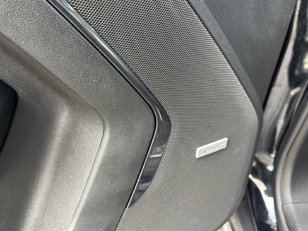 2025 GMC Yukon XL AT4 - Photo 25