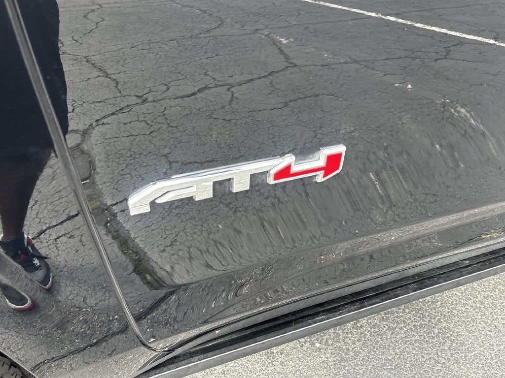 2025 GMC Yukon XL AT4 - Photo 33