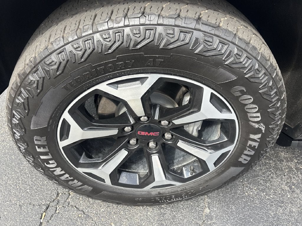 2025 GMC Yukon XL AT4 - Photo 34