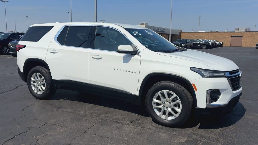 2023 Chevrolet Traverse LS