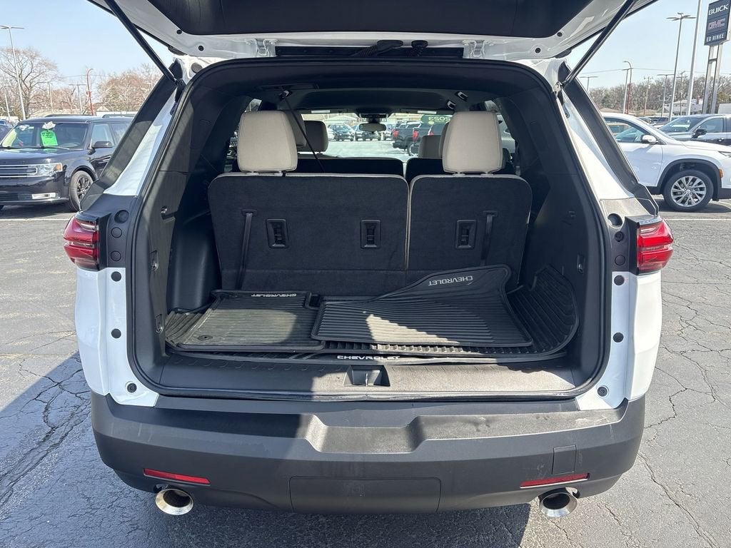 2023 Chevrolet Traverse LS