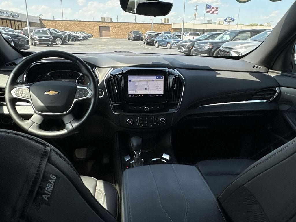 2023 Chevrolet Traverse LT Leather