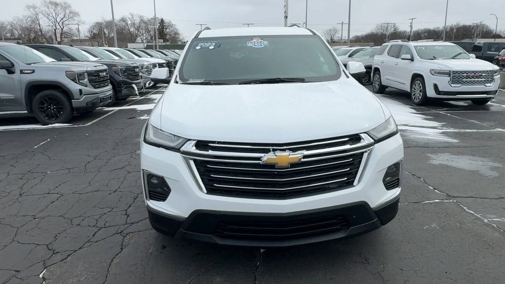 2023 Chevrolet Traverse LT Leather