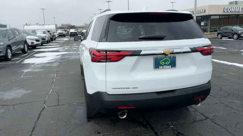 2023 Chevrolet Traverse LT Leather