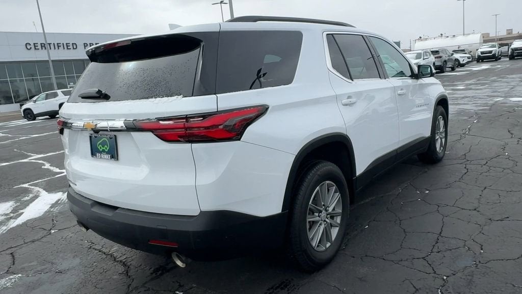 2023 Chevrolet Traverse LT Leather