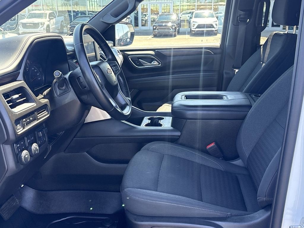 2023 Chevrolet Suburban LS