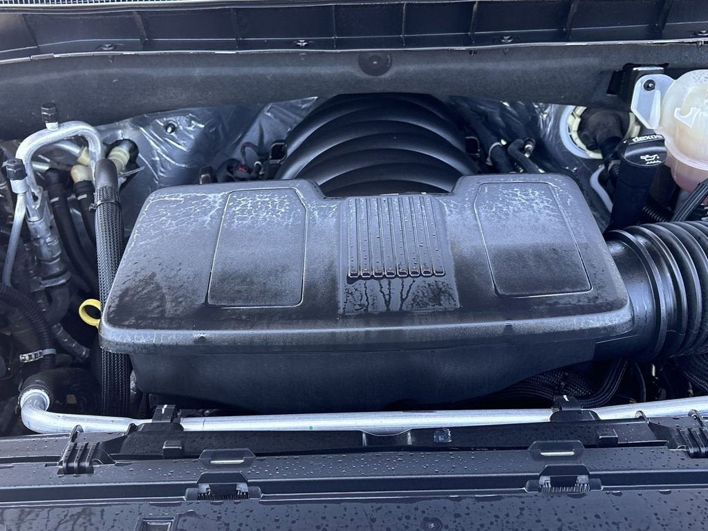 2023 Chevrolet Suburban LS
