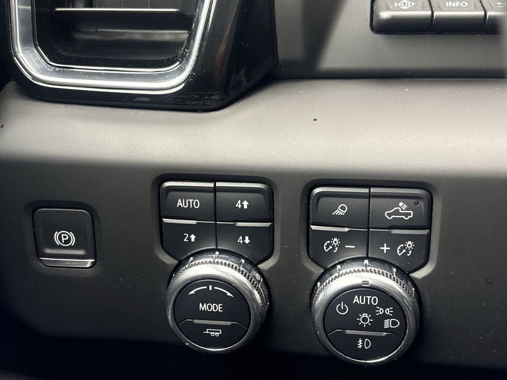 2025 GMC Sierra 2500 HD Denali