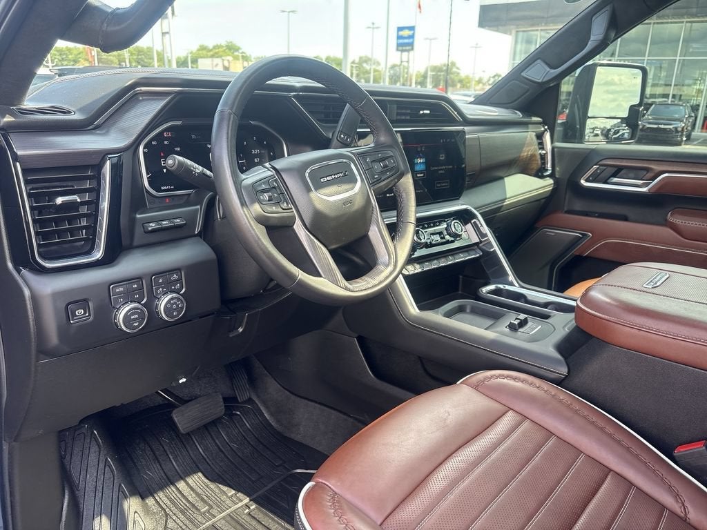 2026 GMC Sierra 3500HD Denali Ultimate - Photo 10