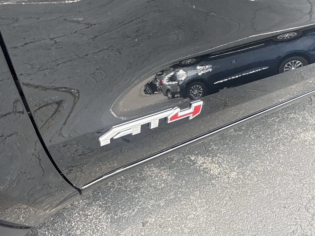 2023 GMC Canyon AT4
