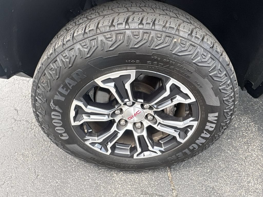 2023 GMC Canyon AT4