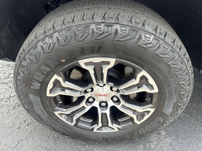 2023 GMC Canyon AT4