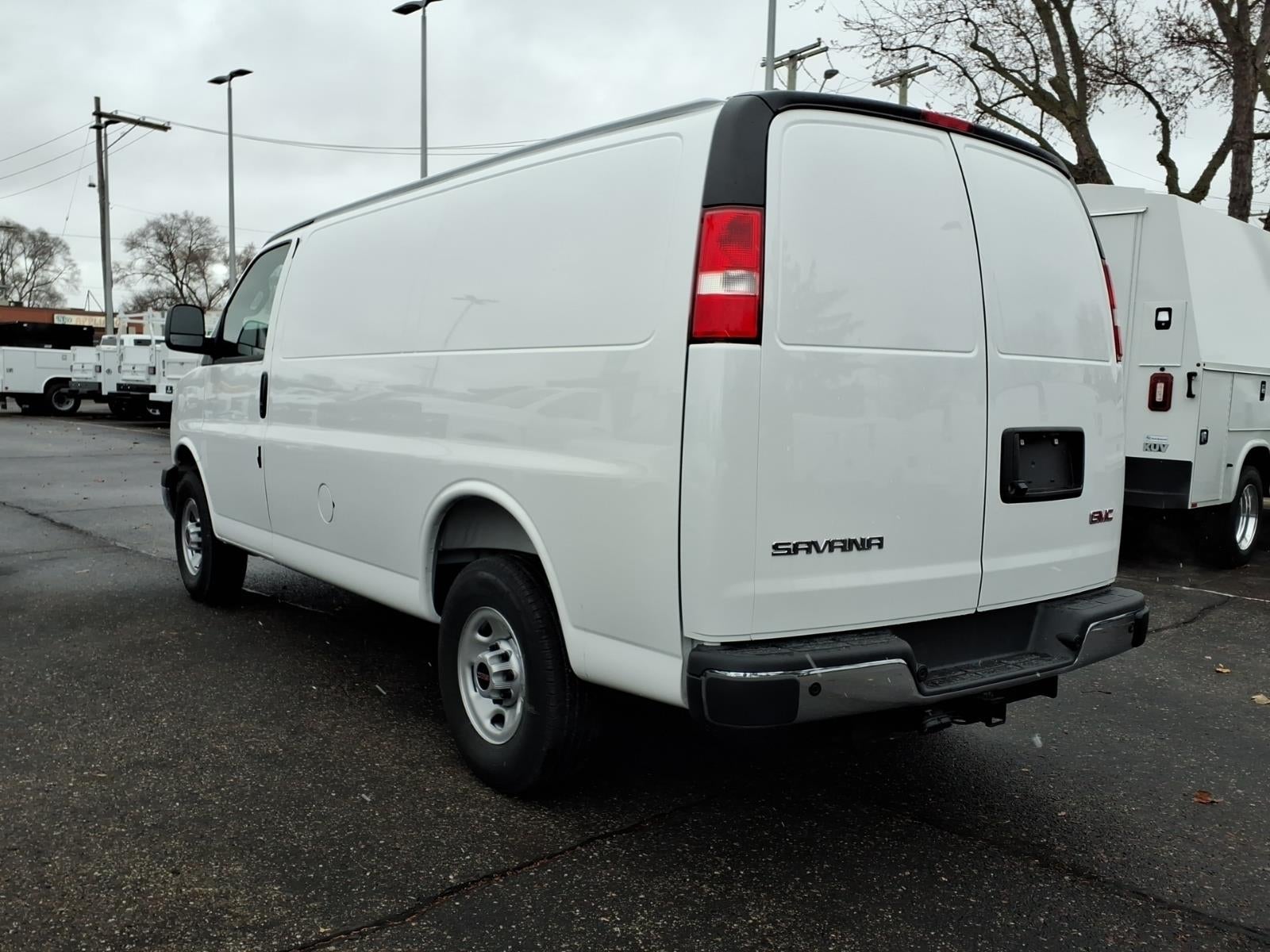2025 GMC Savana Cargo Work Van