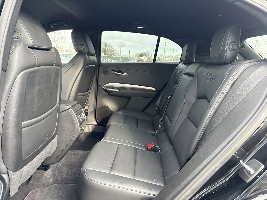 2023 Cadillac XT4 Premium Luxury