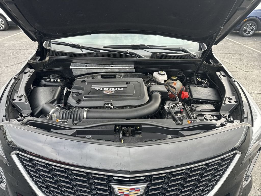 2023 Cadillac XT4 Premium Luxury