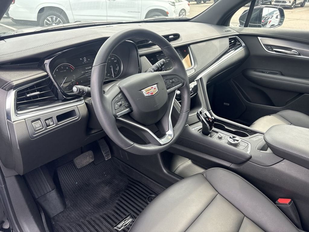 2024 Cadillac XT6 Luxury