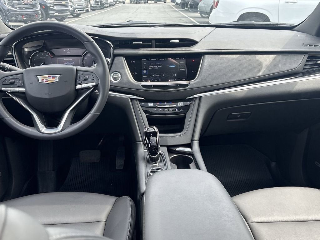 2024 Cadillac XT6 Luxury
