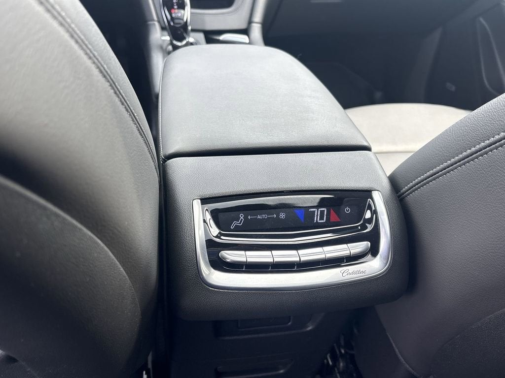 2024 Cadillac XT6 Luxury