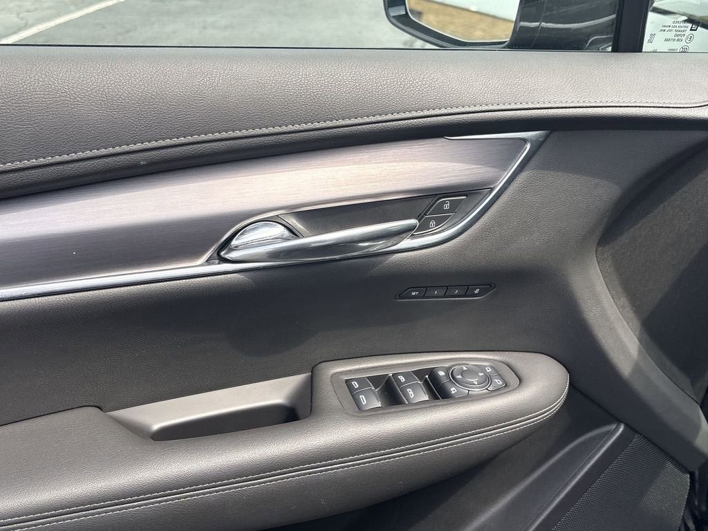 2024 Cadillac XT6 Luxury