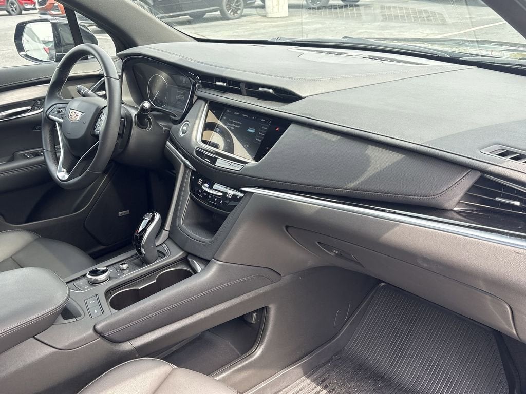 2024 Cadillac XT6 Luxury